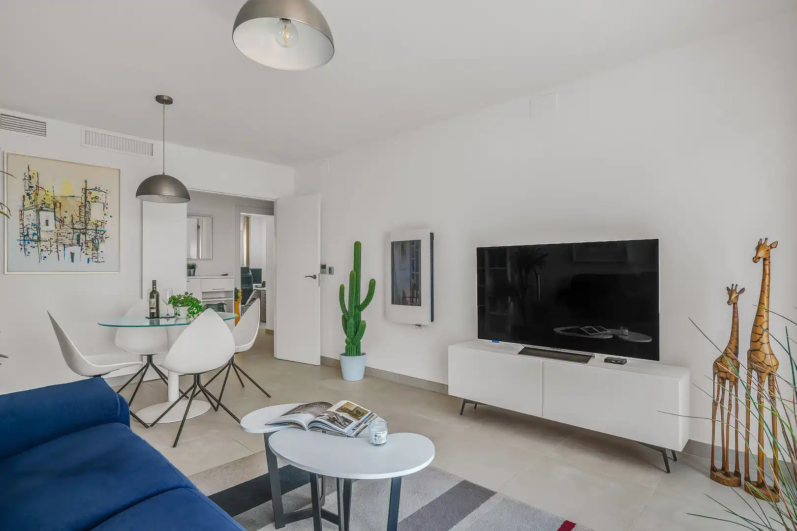 Sala d'estar de Àtic en venda en Estepona amb Terrassa, Piscina i Piscina comunitària