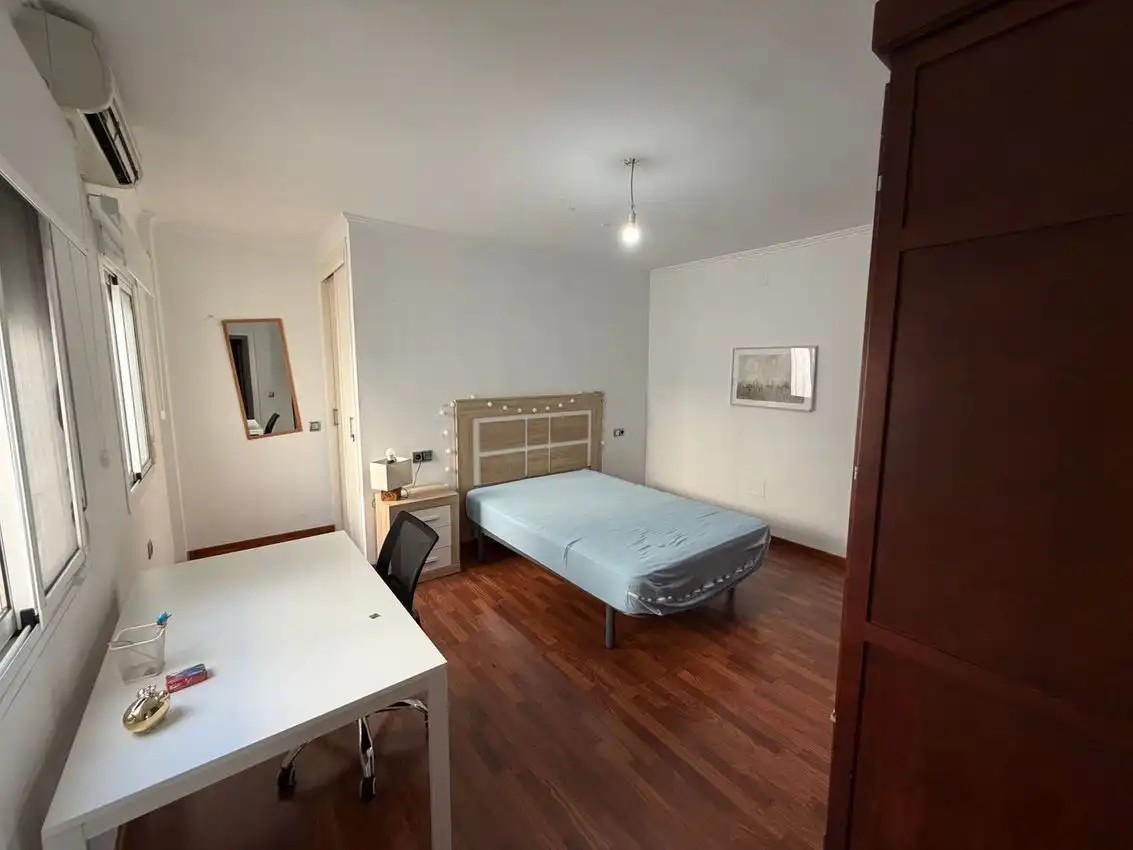 Habitación de Piso en venta en La Puebla de Cazalla con Aire acondicionado