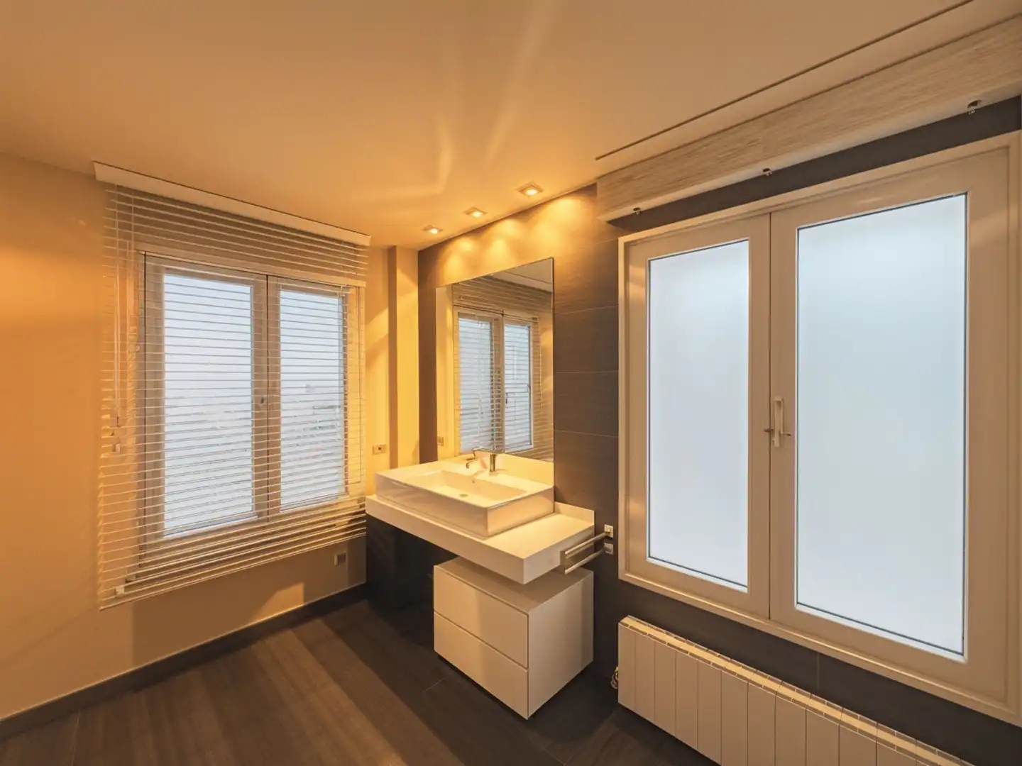 Baño de Piso en venta en Zaragoza con Aire acondicionado, Calefacción y Trastero