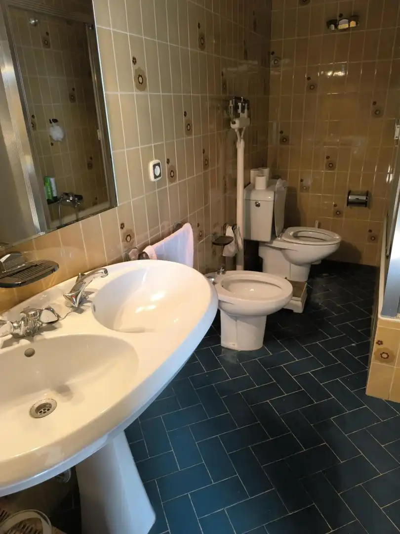 Badezimmer von Wohnung zum Verkauf in San Juan de Aznalfarache mit Klimaanlage, Parkett und Abstellraum