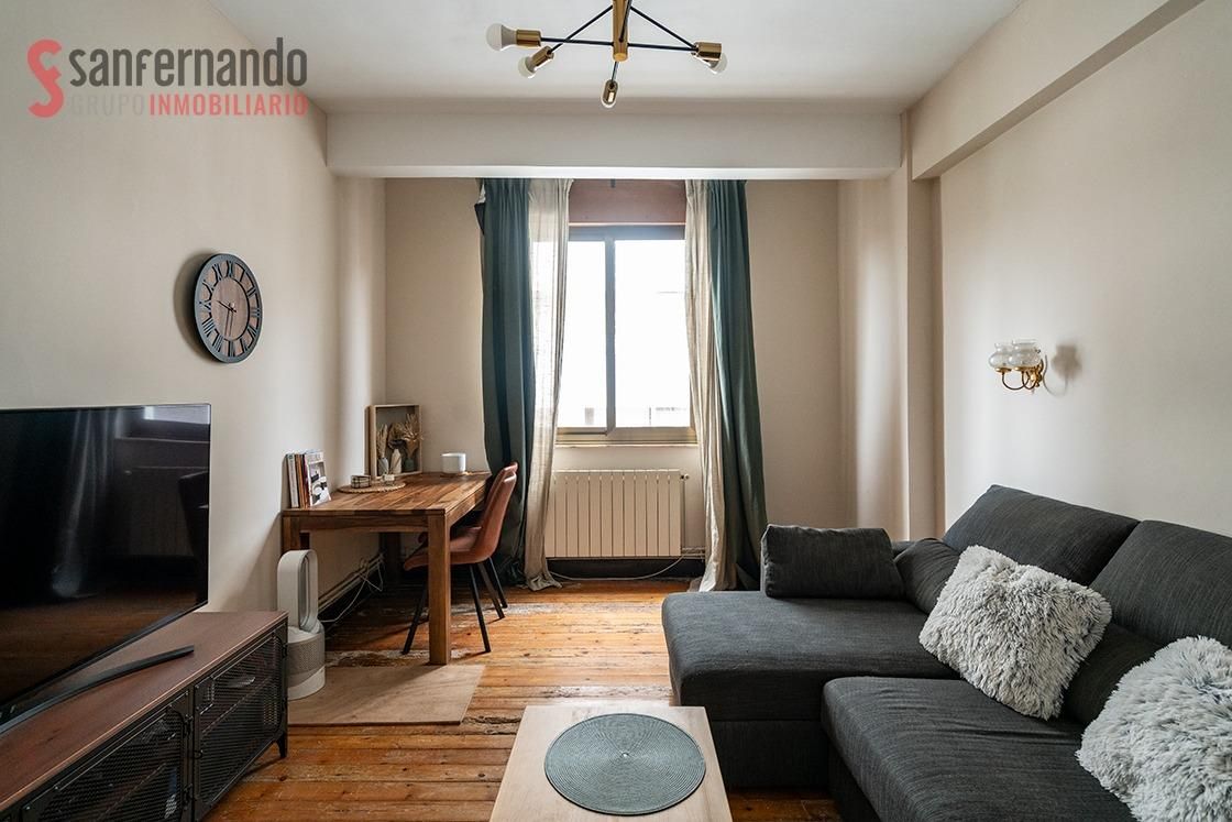 Sala de estar de Piso en venta en Santander con Calefacción y Parquet