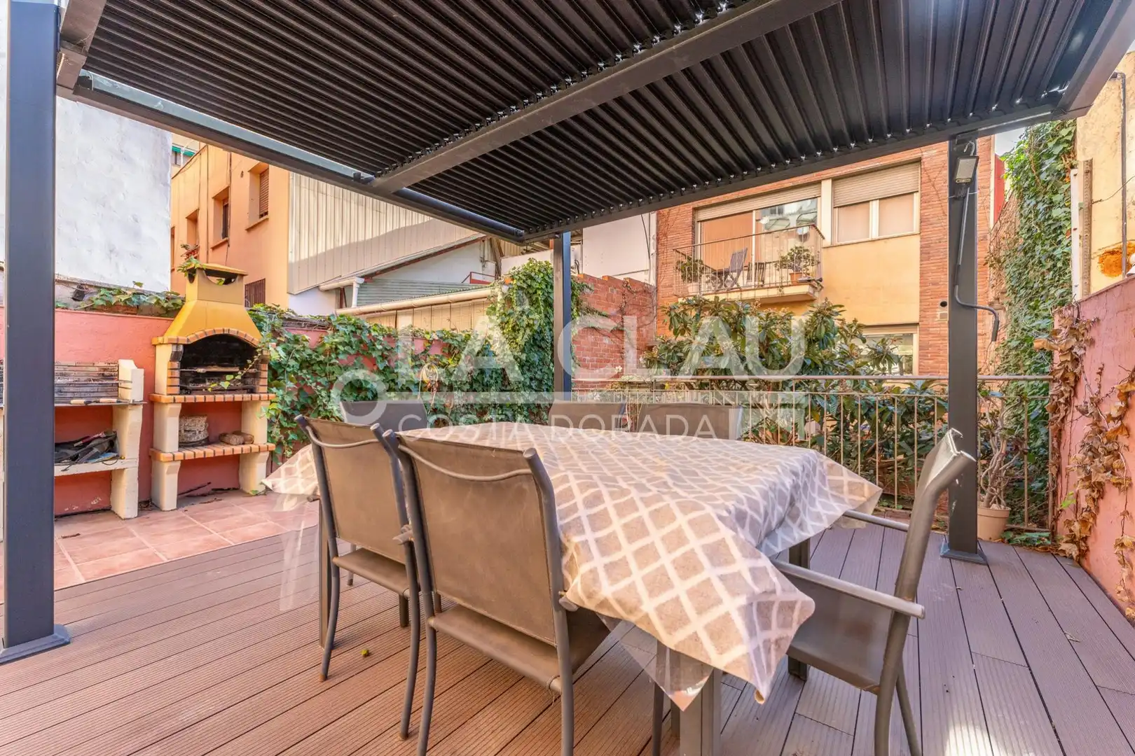 Terrasse von Einfamilien-Reihenhaus zum Verkauf in Gavà mit Heizung