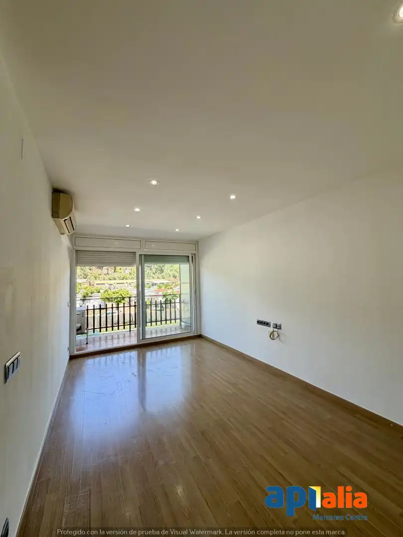 Piso con terraza en venta en Canet de Mar, imagen 2