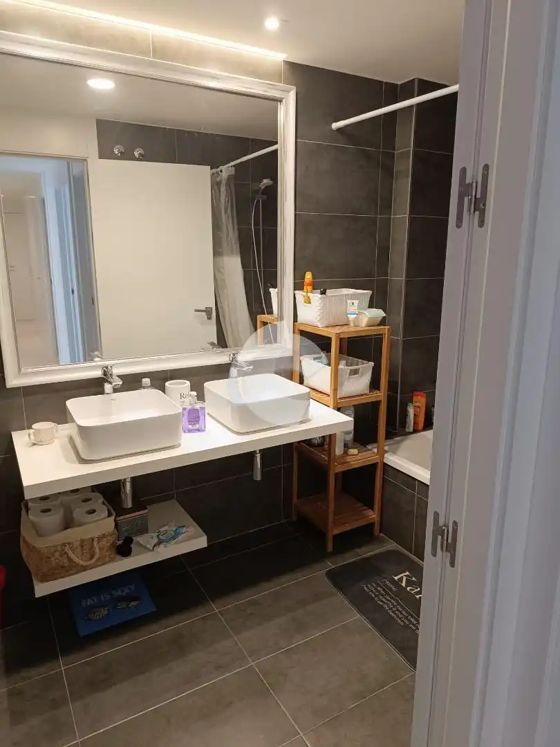Bathroom of Flat for sale in Vigo   with Heating, Storage room and Swimming Pool