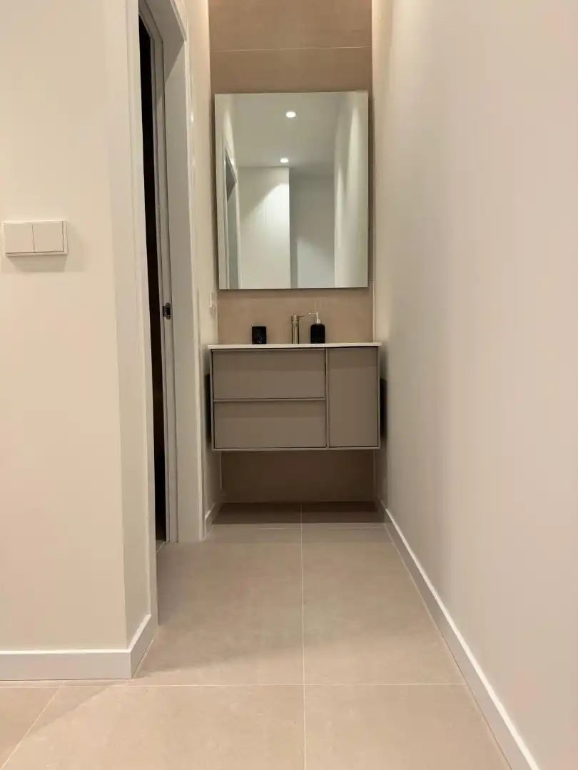 Baño de Piso para compartir en Valencia con Aire acondicionado, Calefacción y Terraza