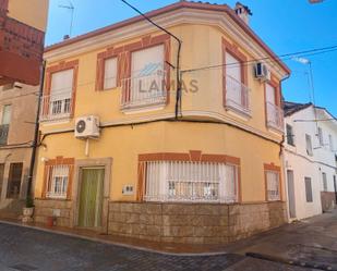 Exterior view of House or chalet for sale in Navalmoral de la Mata  with Air Conditioner, Heating and Balcony