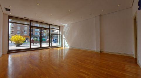 Photo 2 of Premises for rent in Avenida Solidaridad, Residencia, Logroño