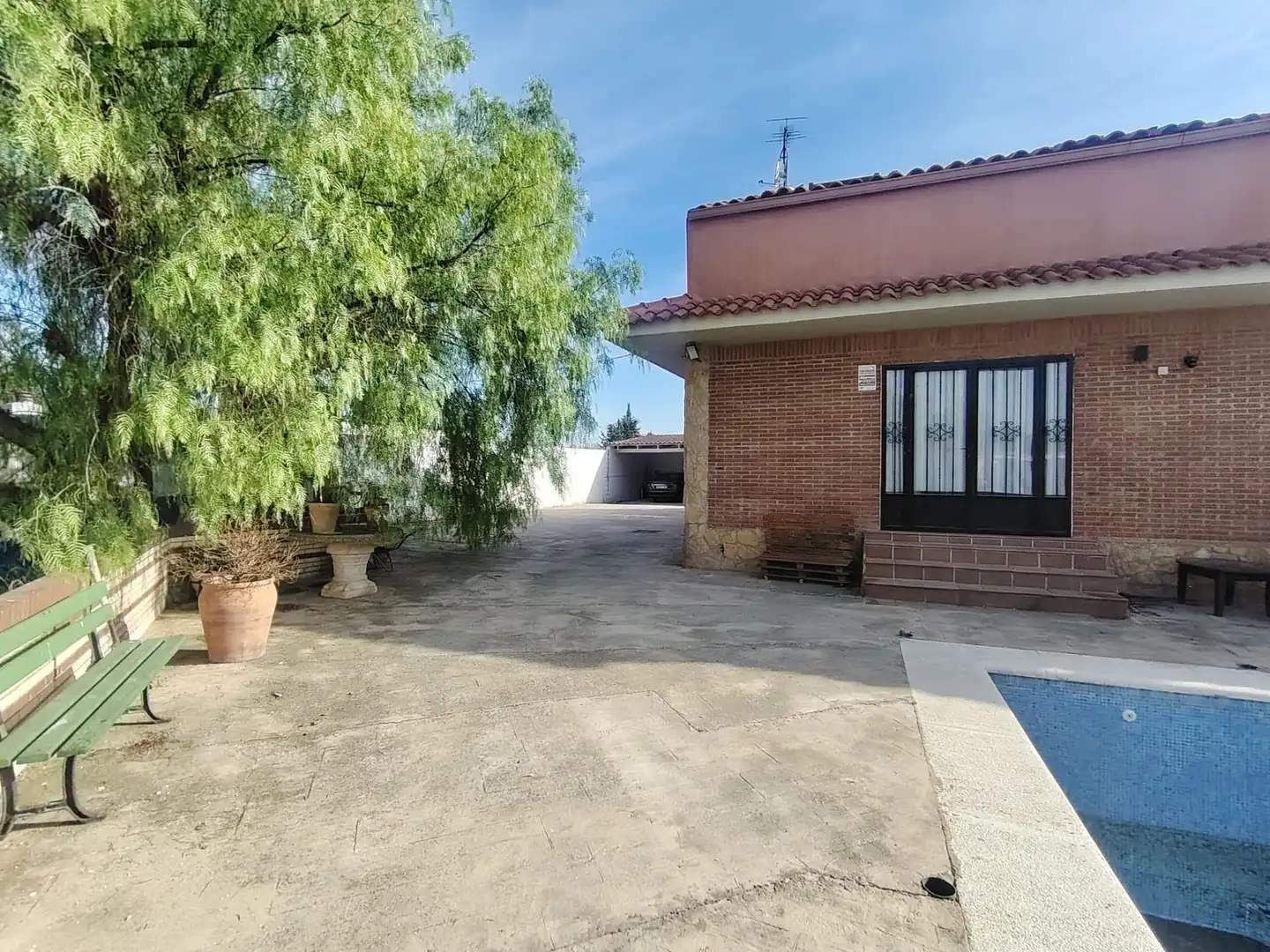 Garden of Houses for sale in Zaragoza  with Heating, Storage room and Swimming Pool