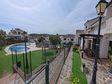 Haus mit Pool zum Verkauf in El Ronquillo