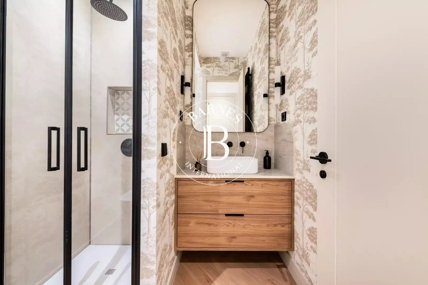 Baño de Piso en venta en Madrid con Aire acondicionado, Calefacción y Amueblado