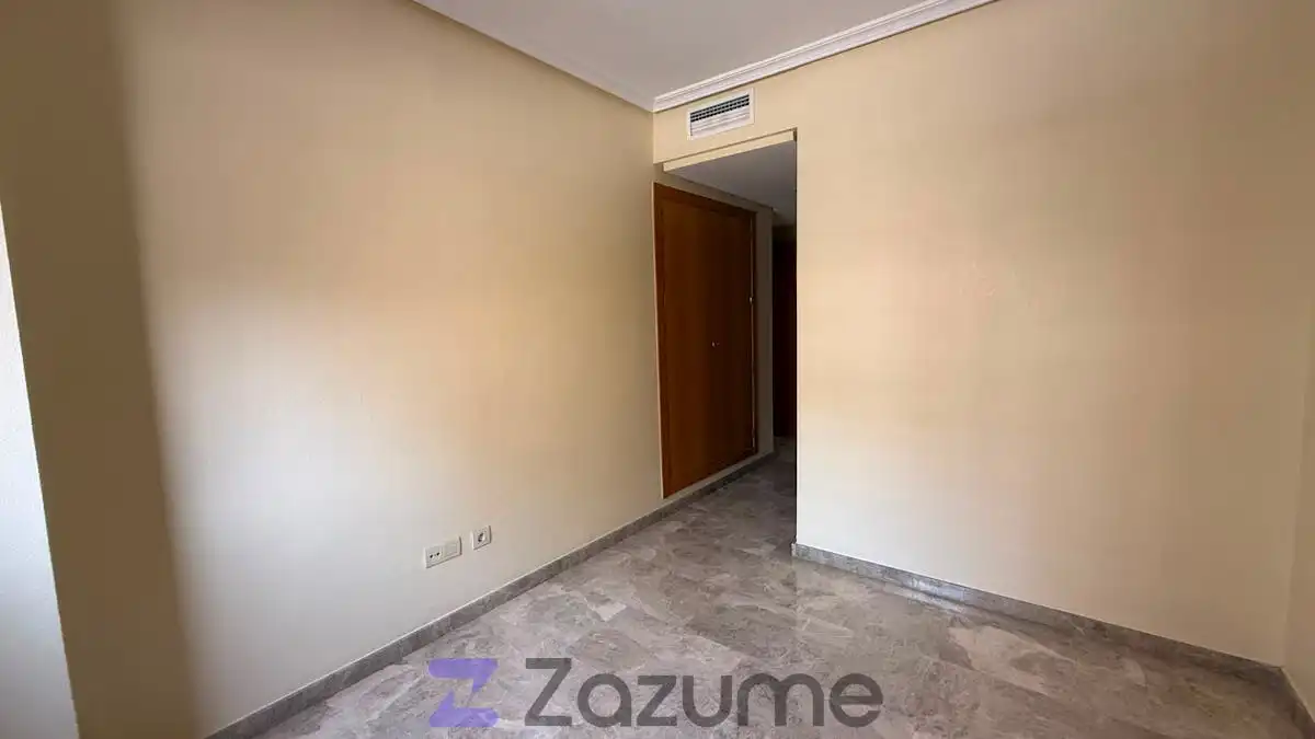 Schlafzimmer von Wohnung zur Miete in Murcia mit Klimaanlage, Heizung und Terrasse