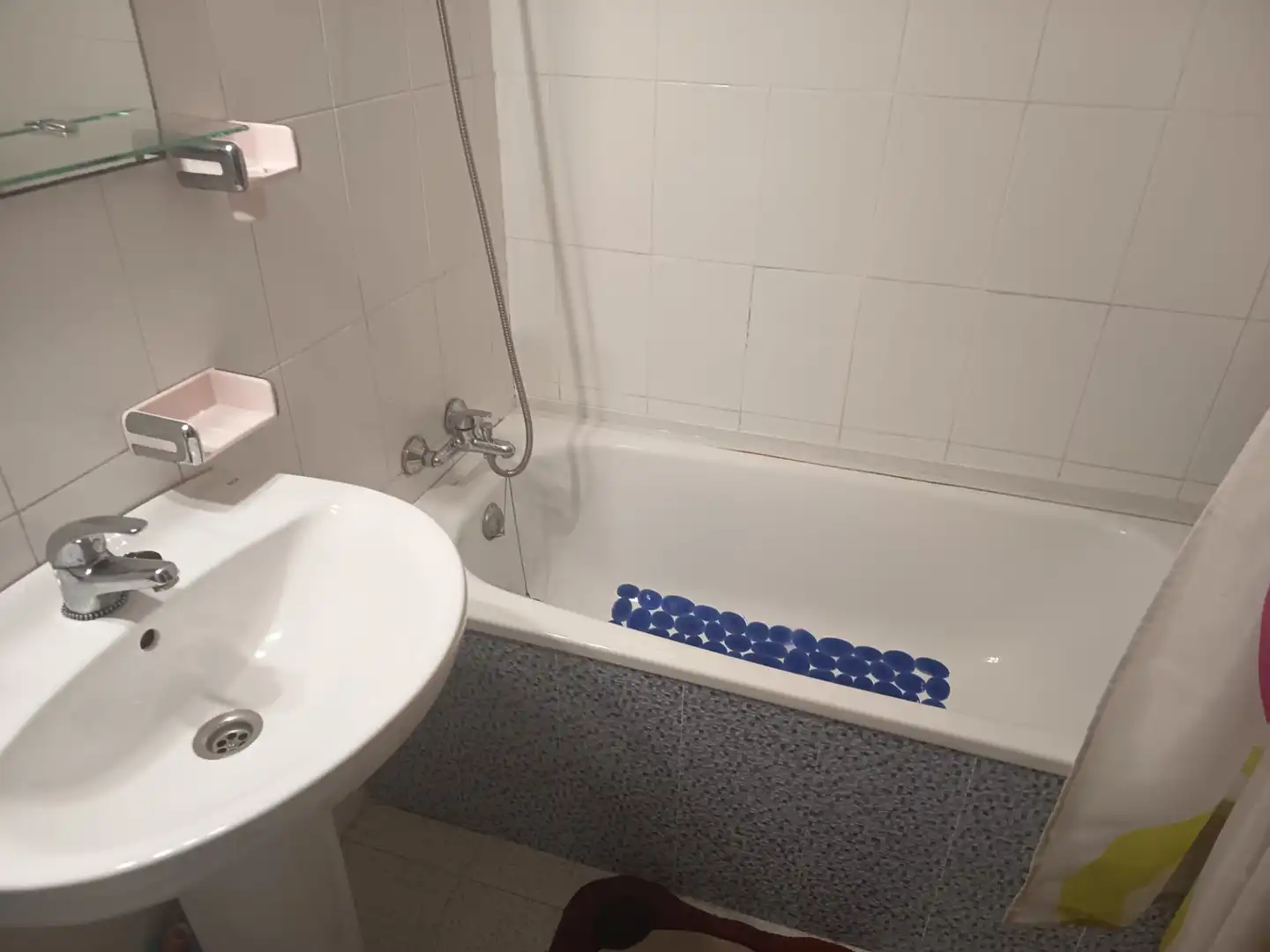Baño de Planta baja en venta en El Vendrell con Jardín privado, Terraza y Amueblado
