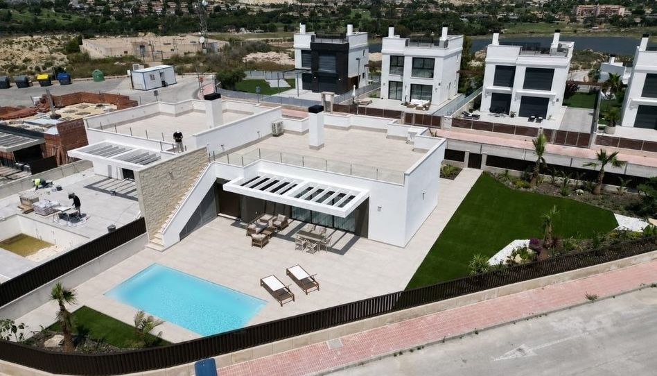 Photo 1 of Flat for sale in Bonalba - Cotoveta, Alicante