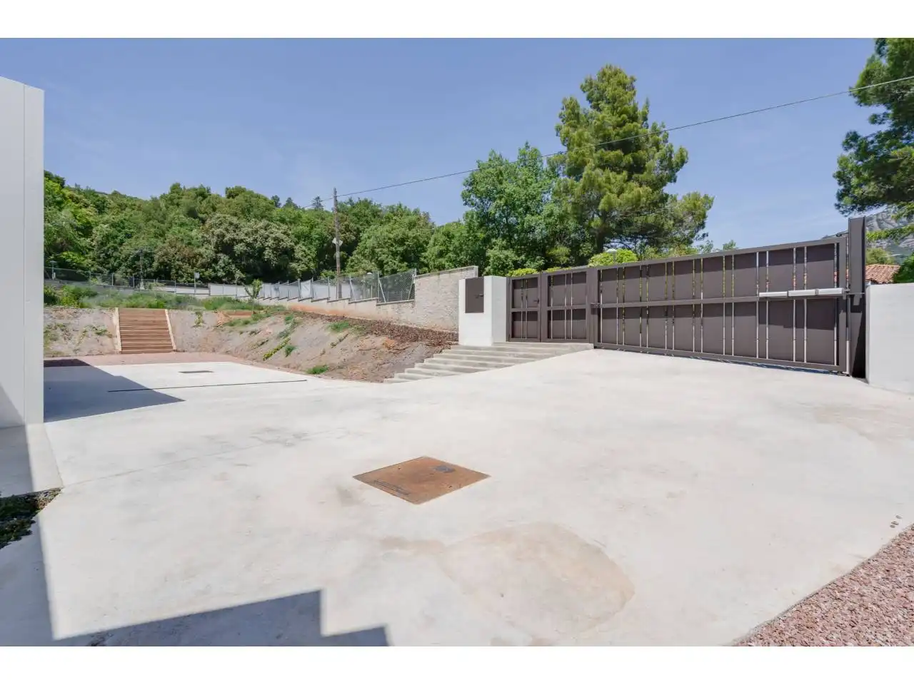 Aparcament de Casa o xalet en venda en Matadepera amb Aire condicionat, Calefacció i Jardí privat