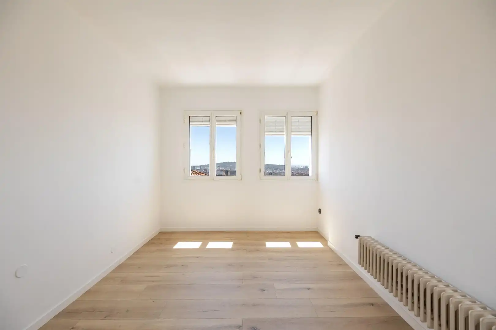 Habitación de Casa o chalet de alquiler en Barcelona con Calefacción, Parquet y Terraza