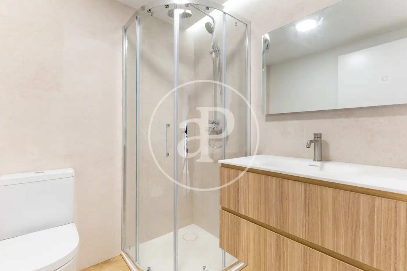 Baño de Ático en venta en Valencia con Aire acondicionado, Calefacción y Terraza
