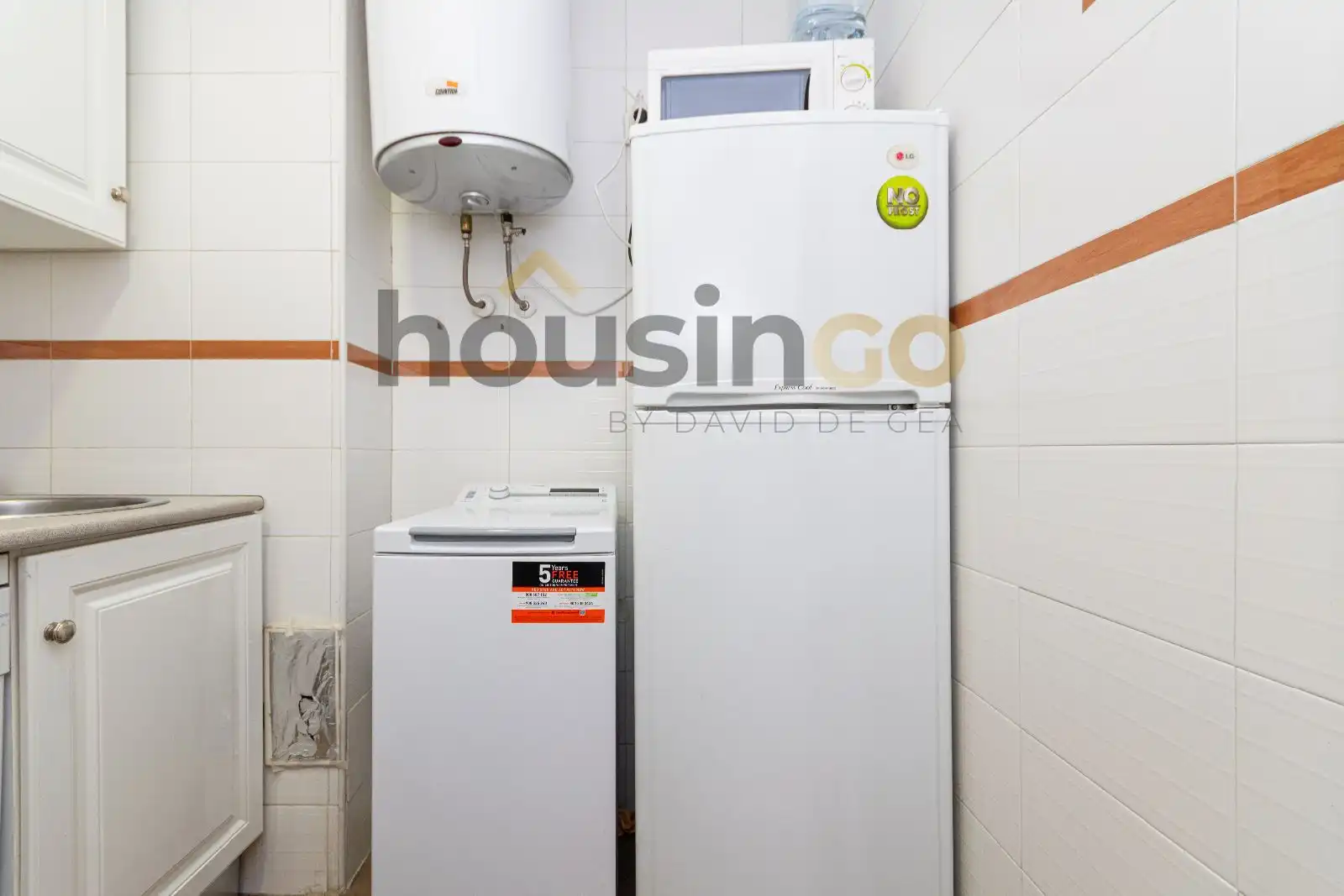 Cocina de Estudio de alquiler en Madrid con Aire acondicionado, Calefacción y Amueblado