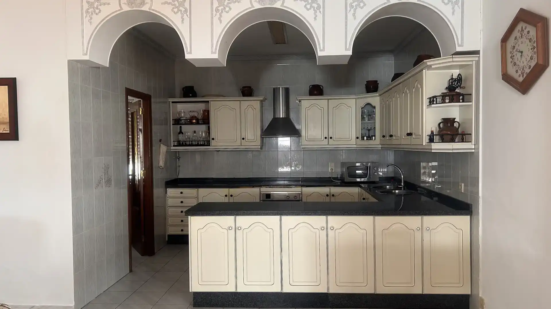 Cuina de Casa adosada de lloguer en Añora amb Aire condicionat, Jardí privat i Traster