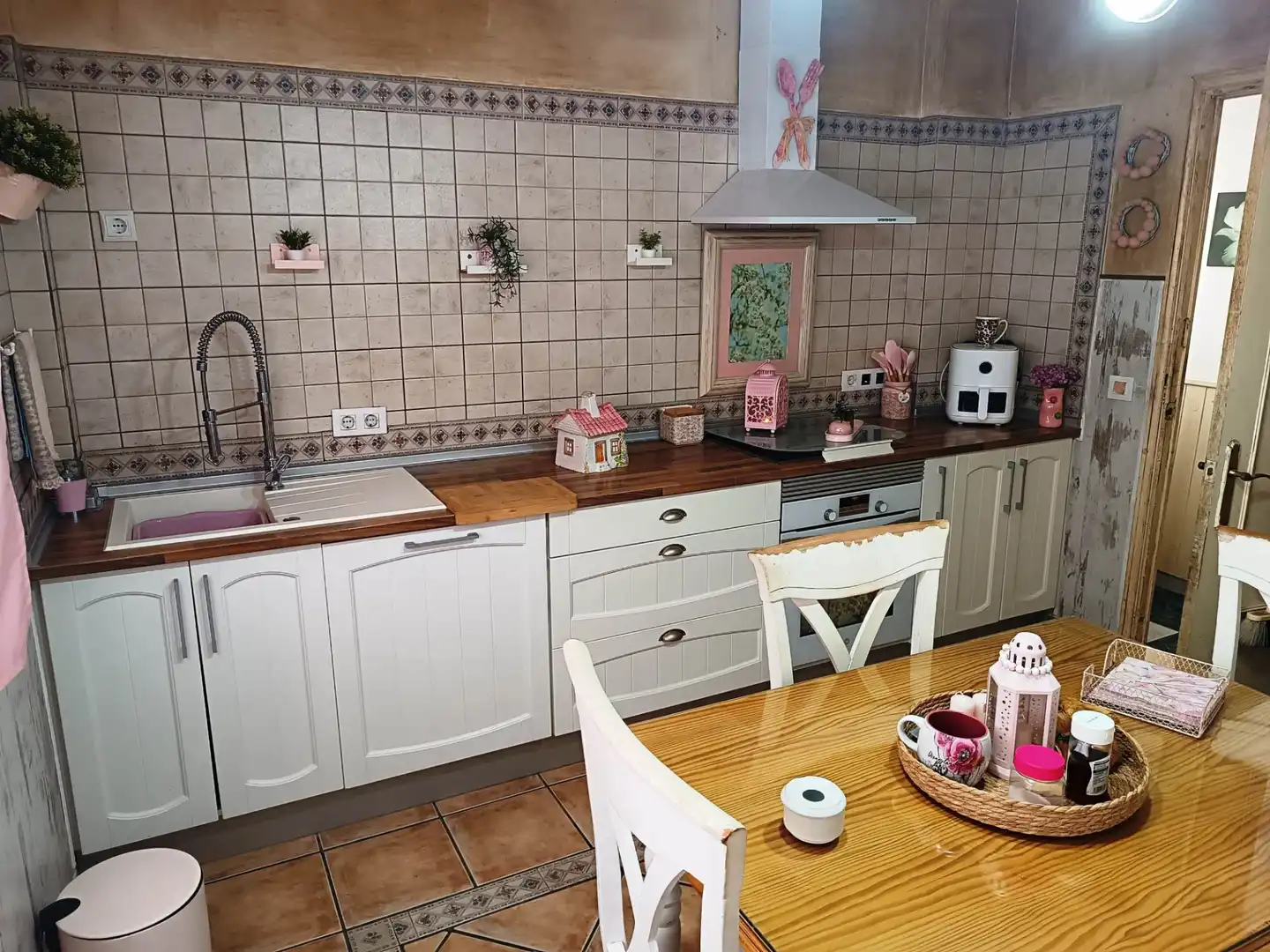 Cuina de Casa o xalet en venda en El Puerto de Santa María amb Aire condicionat, Jardí privat i Terrassa