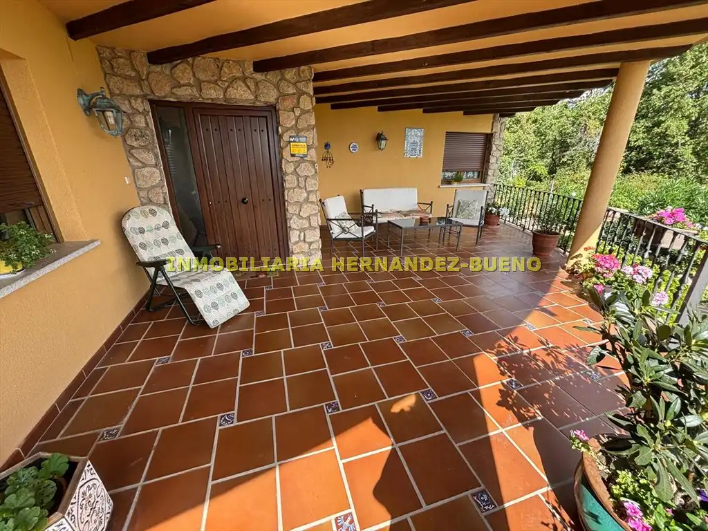 Terrassa de Casa o xalet en venda en Sequeros amb Calefacció, Jardí privat i Terrassa