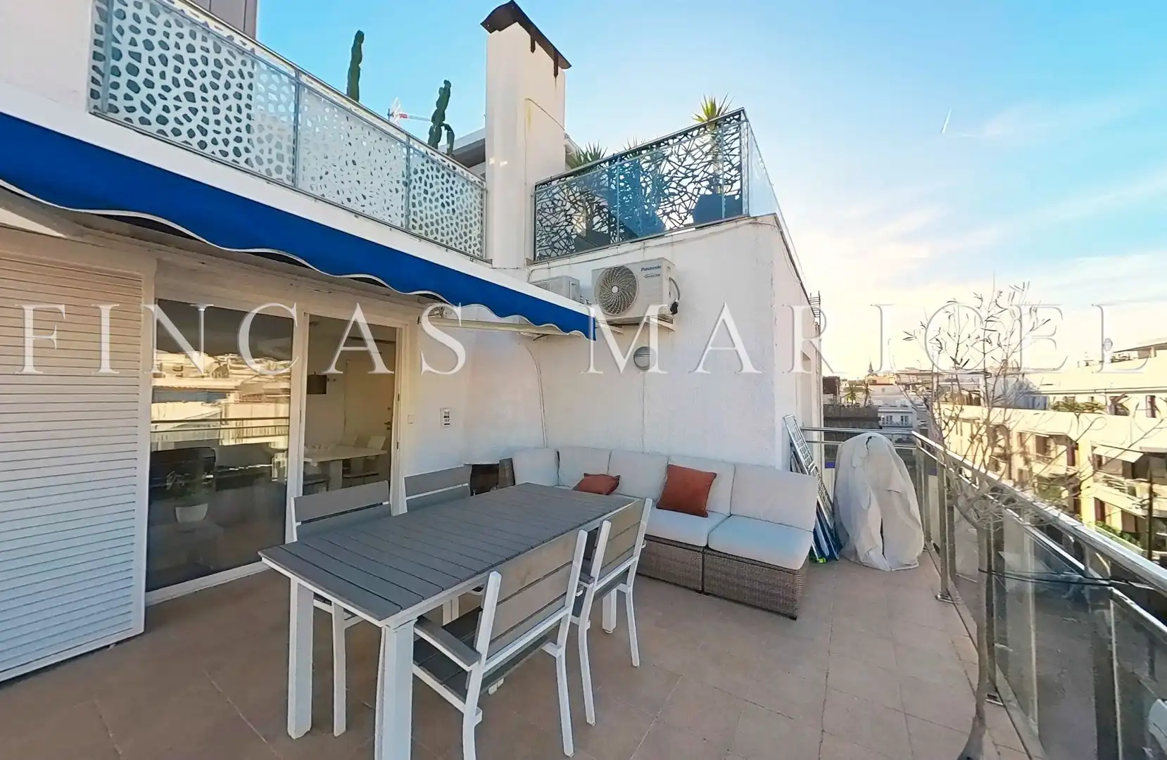 Terraza de Ático en venta en Sitges con Aire acondicionado, Calefacción y Terraza