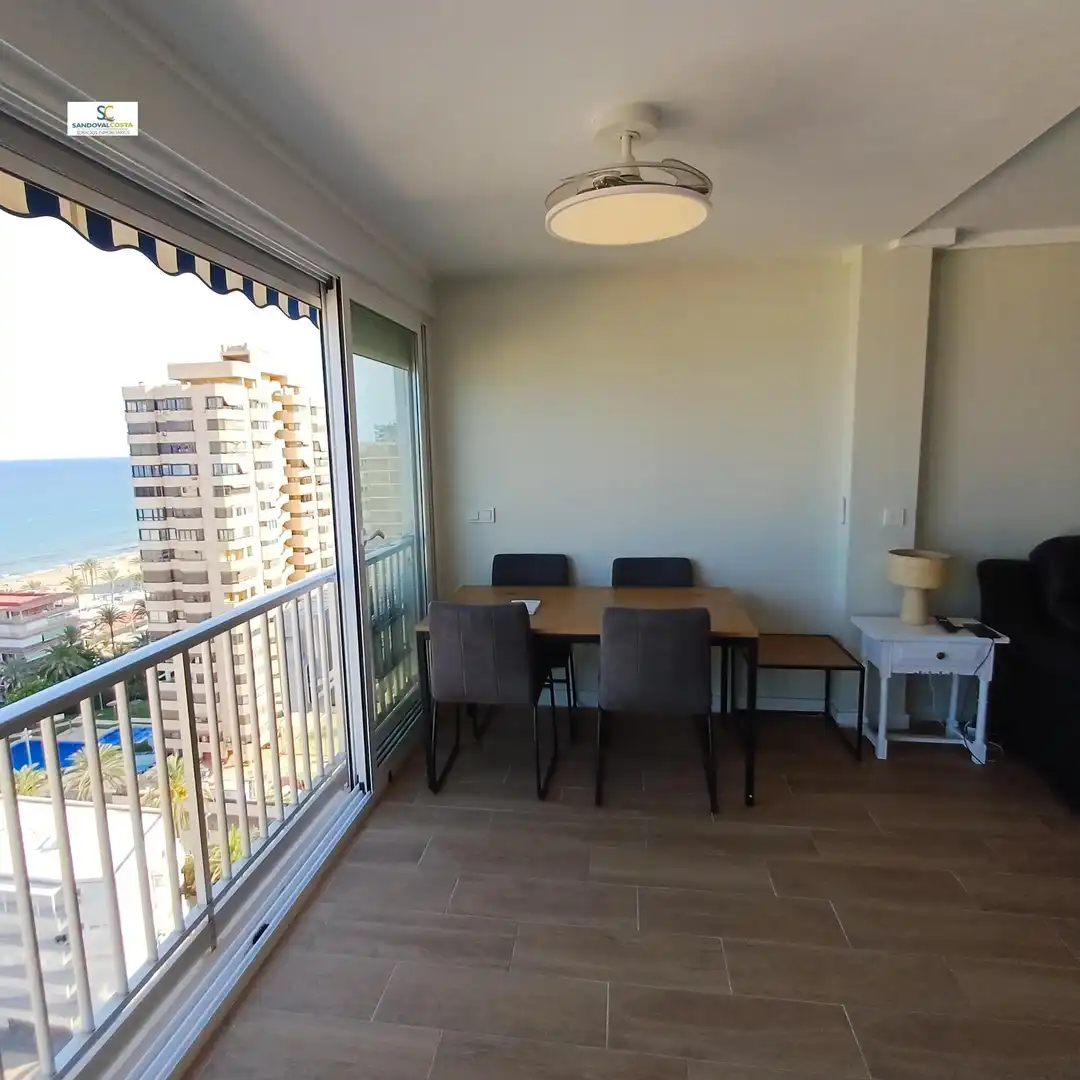 Comedor de Apartamento en venta en Alicante / Alacant con Aire acondicionado y Piscina comunitaria