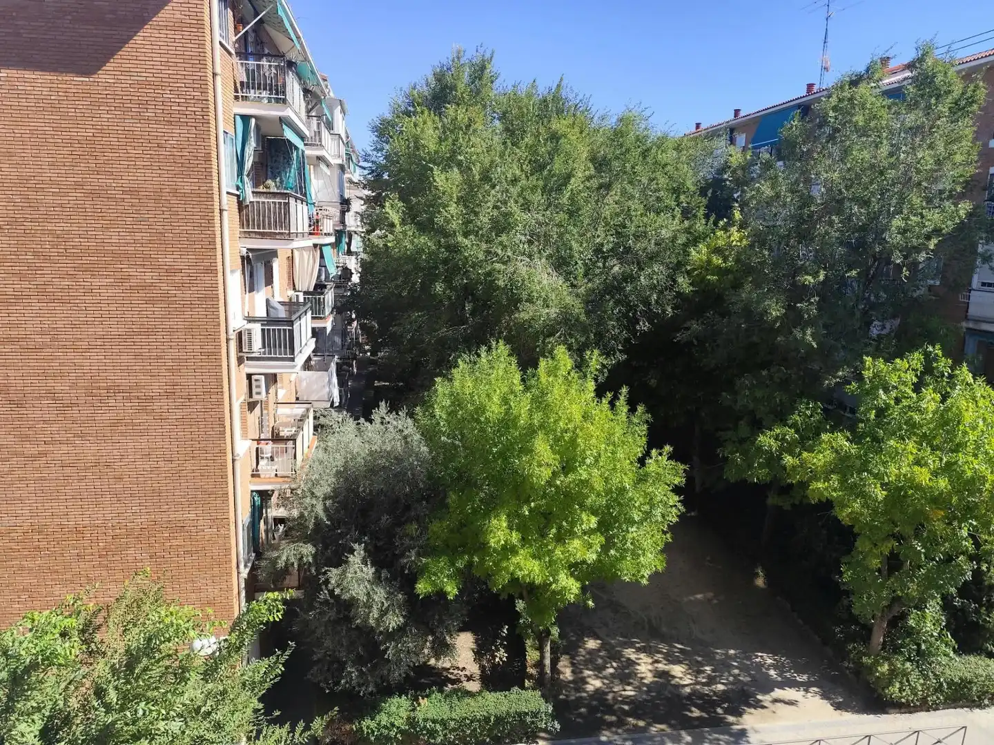 Vista exterior de Pis en venda en Ciudad Lineal