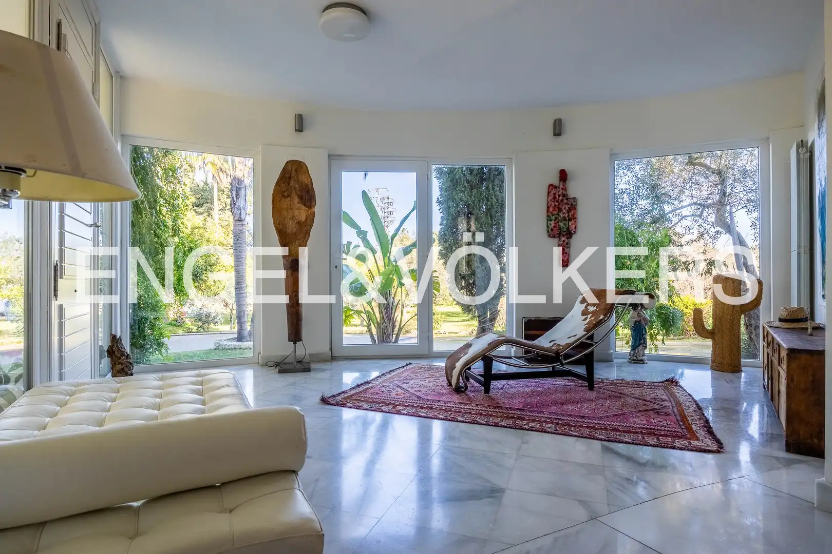 Living room of Houses for sale in Valencina de la Concepción  with Air Conditioner, Heating and Private garden