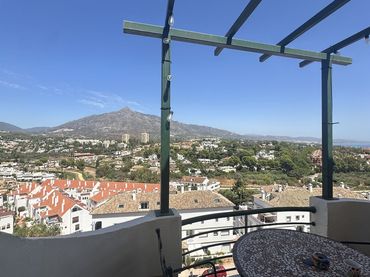 Appartement compact avec ascenseur à vendre à Nueva Andalucía