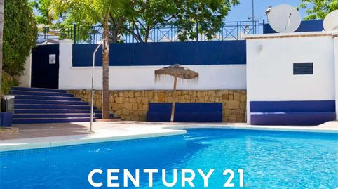 Foto 2 de Casa adosada en venta en Avenida Virgen del Rocío, San Pedro de Alcántara pueblo, Marbella