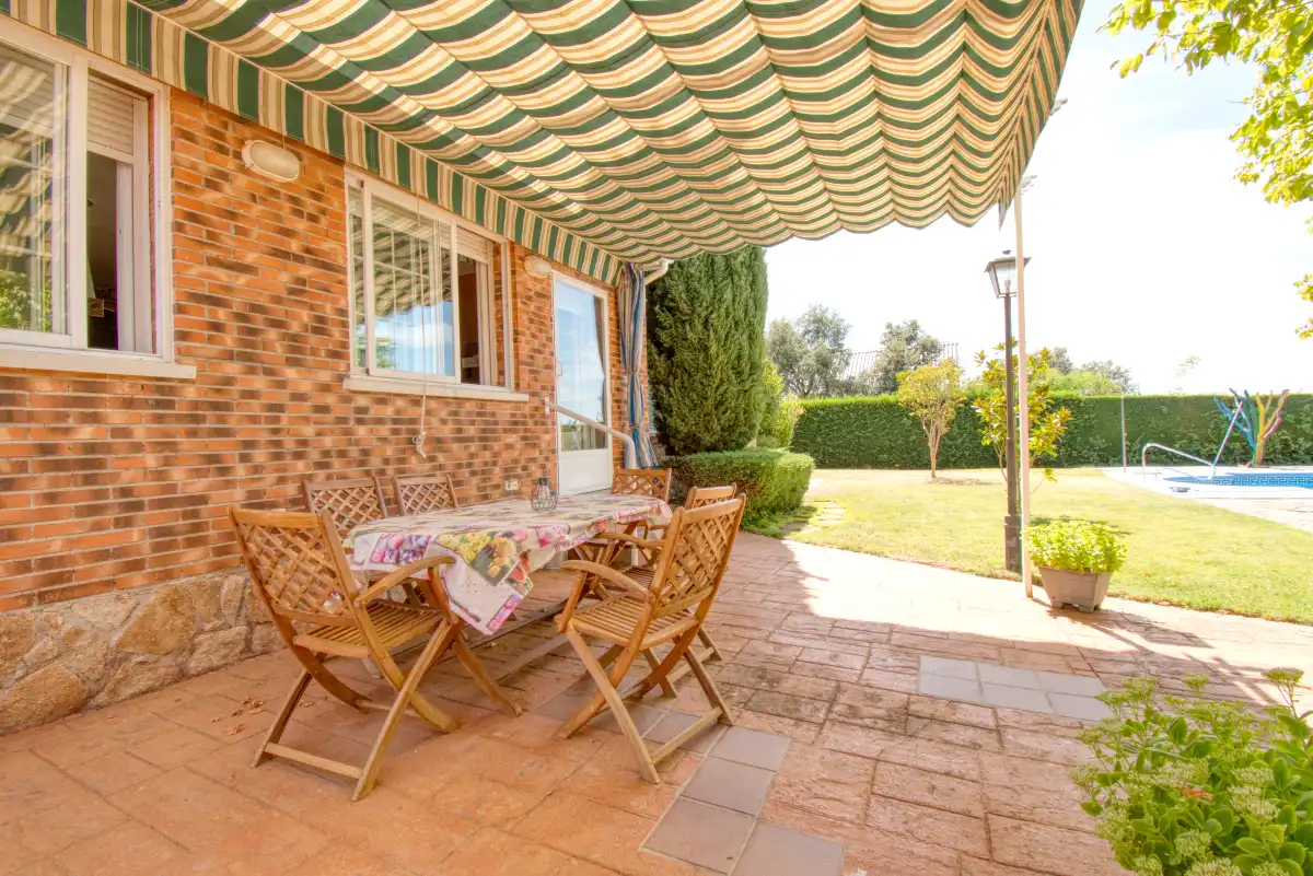 Jardín de Casa o chalet en venta en Nuevo Baztán con Aire acondicionado, Calefacción y Jardín privado