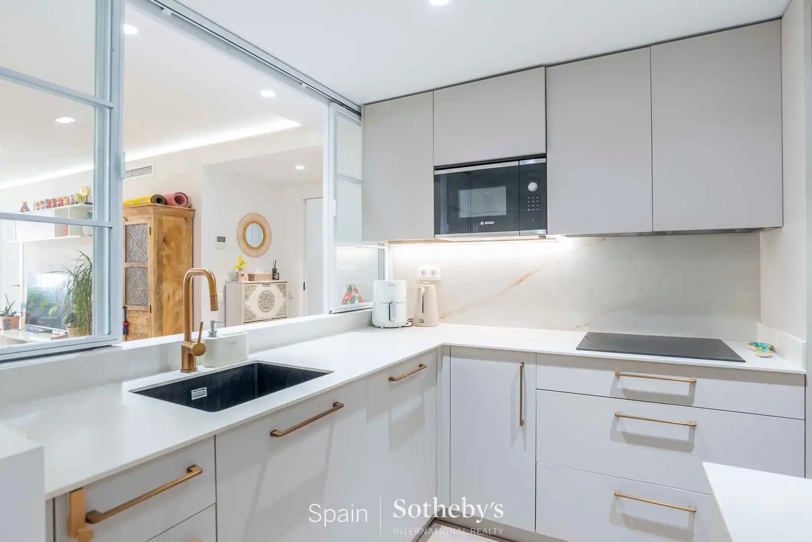 Cuina de Apartament en venda en Madrid amb Aire condicionat, Calefacció i Terrassa