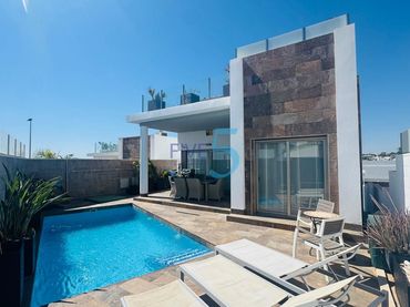 Casa con piscina in vendita a Orihuela Costa