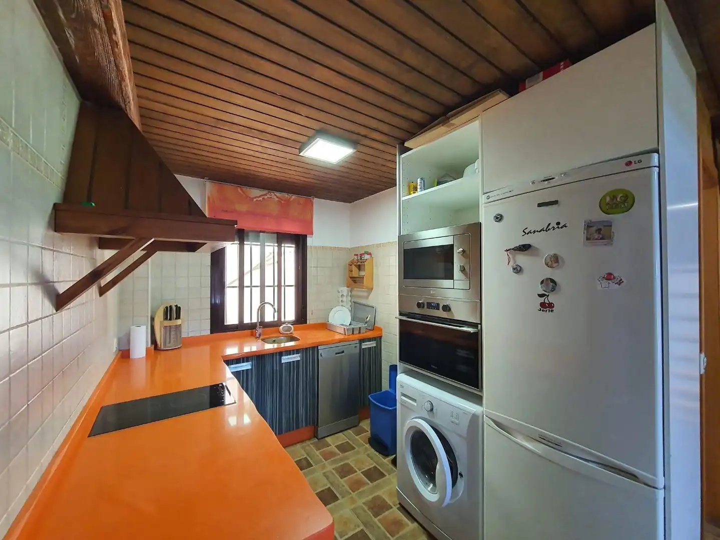 Cocina de Casa o chalet en venta en Chipiona con Aire acondicionado, Jardín privado y Terraza