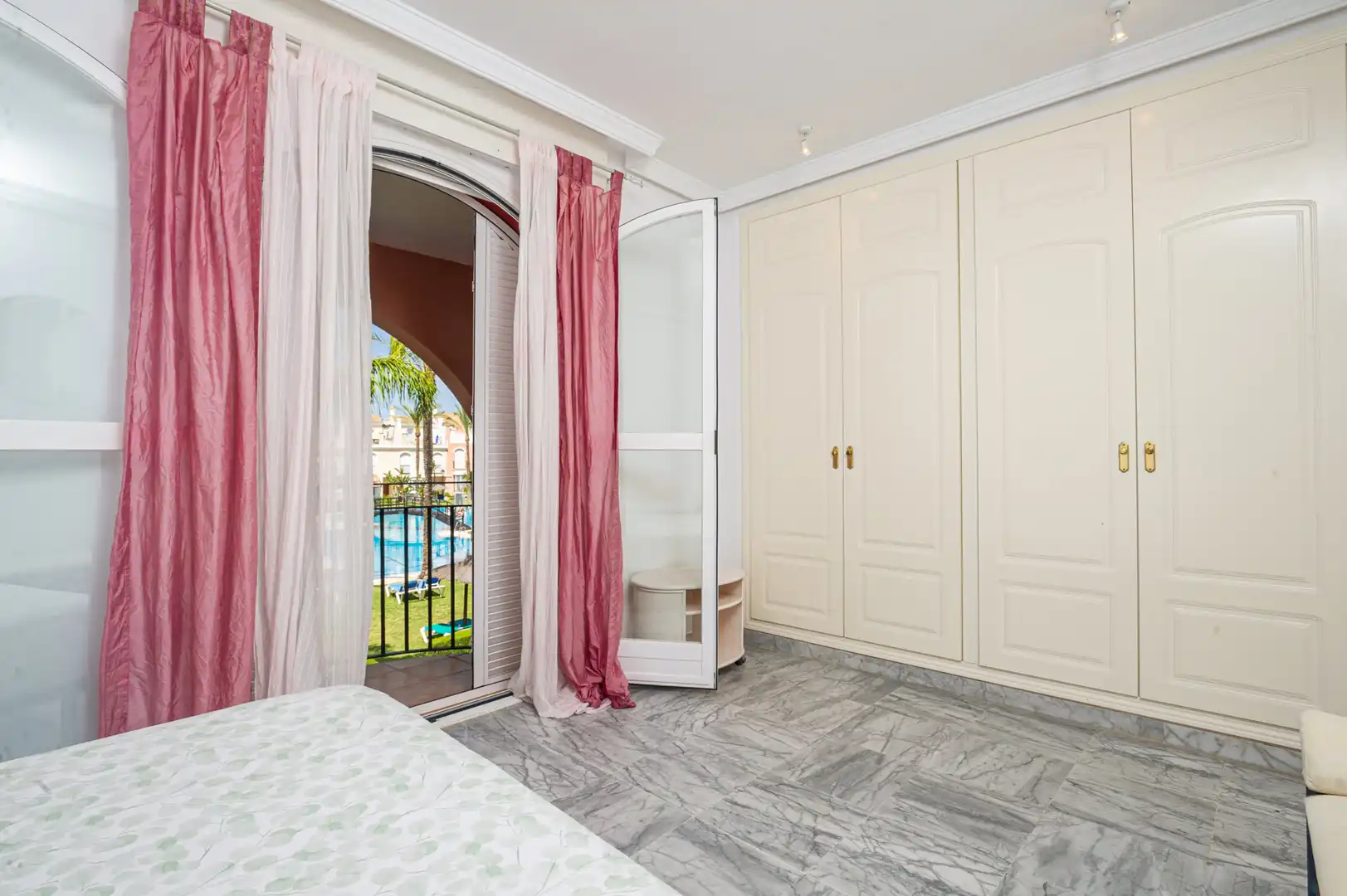 Casa adosada en venta en Lugar Urbanizacion Bahia Marbella, Bahía de Marbella