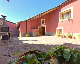 Vista exterior de Casa o xalet en venda en Montanuy amb Jardí privat i Balcó