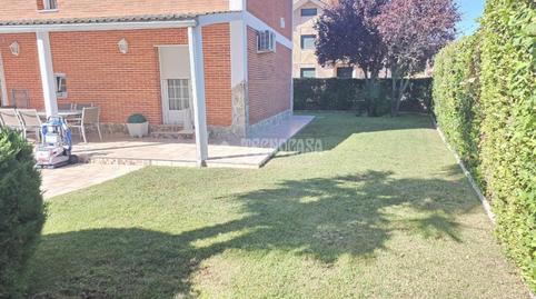 Foto 5 de Casa adosada en venda a Hispanoamérica - Comunidades, Madrid