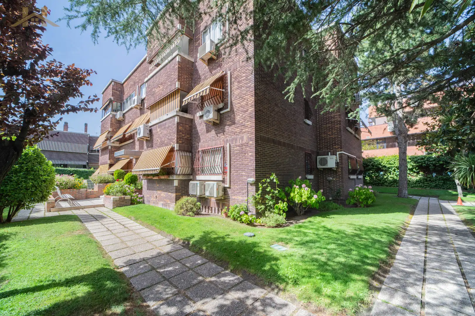 Exterior view of Attic for sale in Pozuelo de Alarcón  with Air Conditioner, Heating and Terrace
