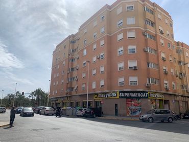 Individual en venta en Avenida Alicante