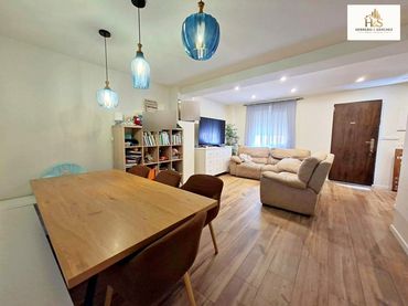 House for sale in Calle de Burgos