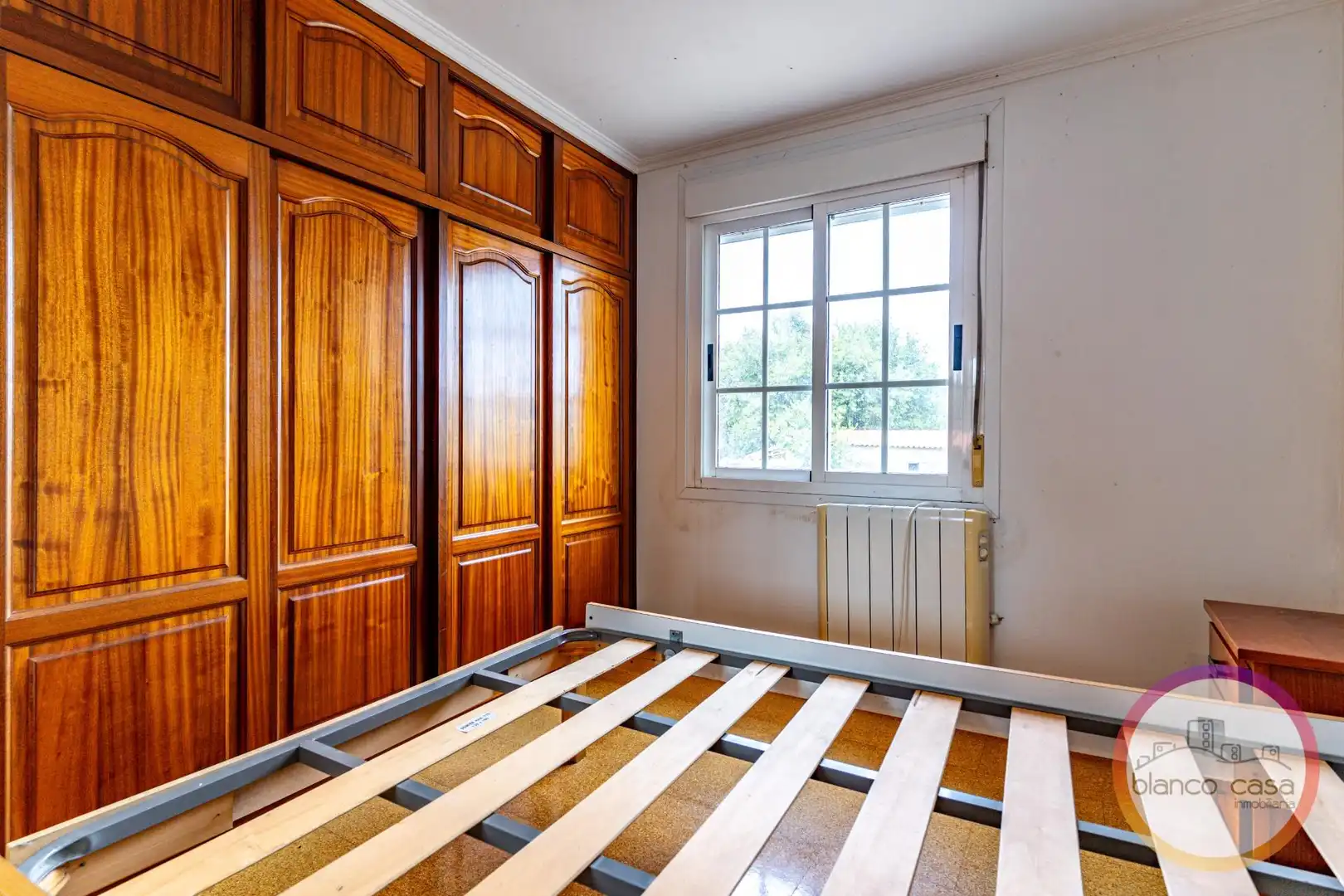 Schlafzimmer von Haus oder Chalet zum Verkauf in A Laracha   mit Heizung und Möbliert