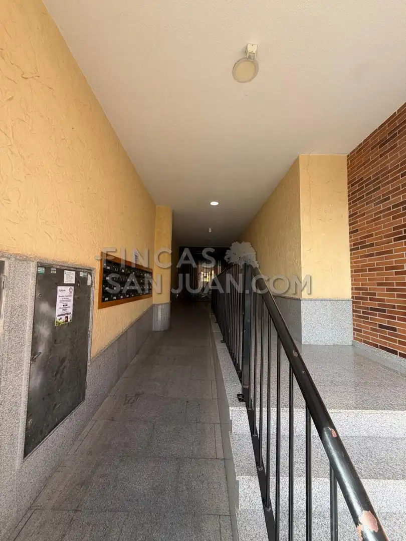 Flat for sale in Dolores, Alicante