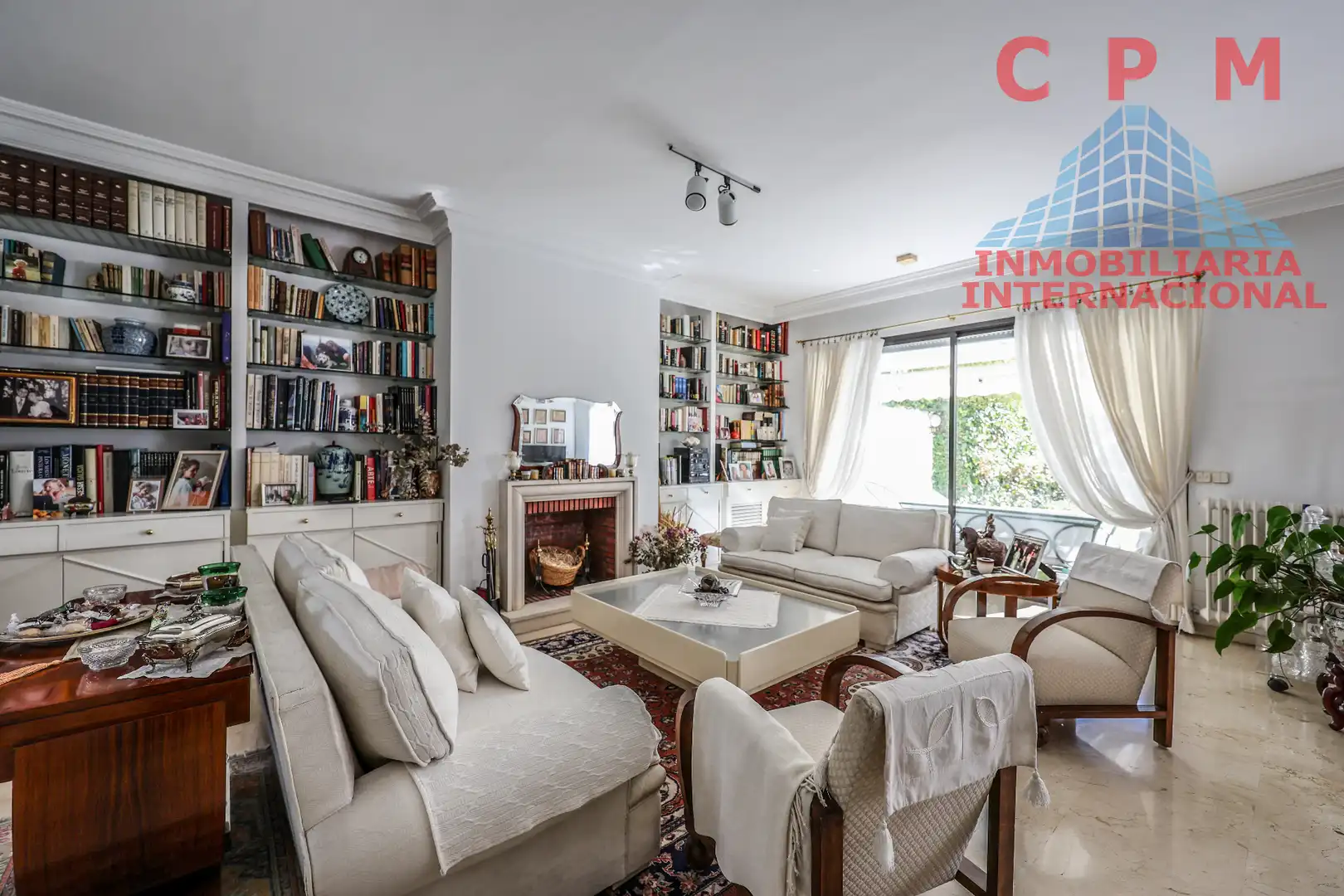 Sala de estar de Casa o chalet en venta en Madrid con Aire acondicionado, Calefacción y Parquet