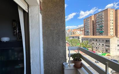 Exterior view of Flat for sale in L'Hospitalet de Llobregat  with Heating, Storage room and Balcony