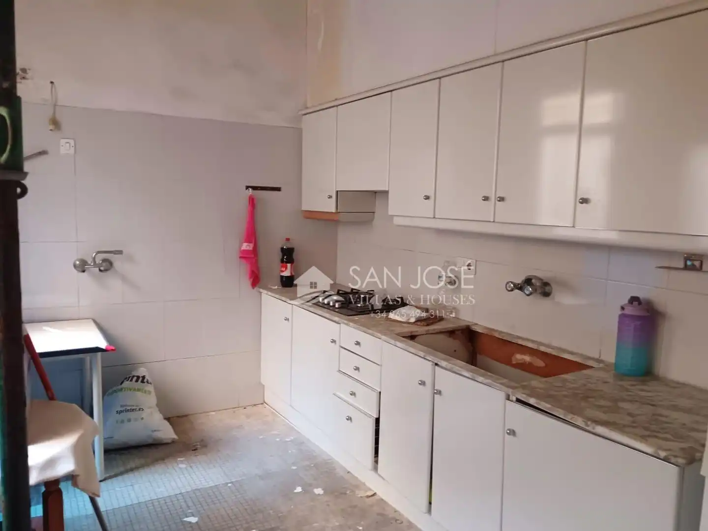 Cuina de Casa o xalet en venda en Aspe amb Terrassa i Balcó