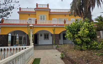 Exterior view of House or chalet for sale in Firgas  with Terrace, Swimming Pool and Balcony