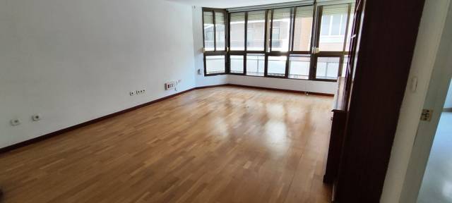 Oficina en Alquiler en Calle Serrano, 15 en Ensanche - Diputación