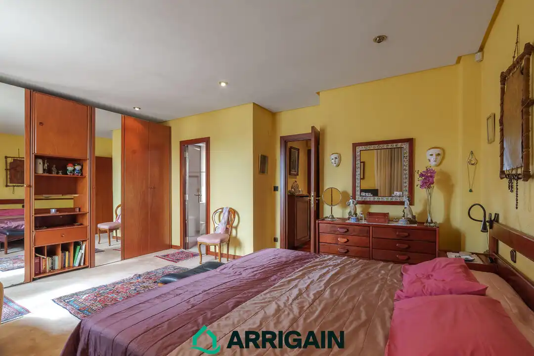 Habitación de Casa o chalet en venta en Irun  con Calefacción, Jardín privado y Terraza