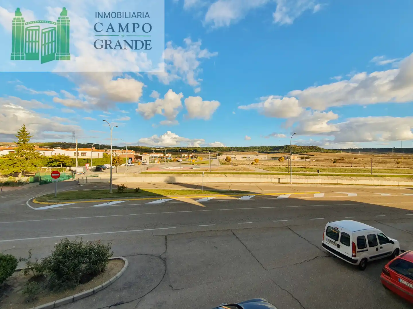 Vista exterior de Piso de alquiler en Palencia Capital con Calefacción, Terraza y Trastero