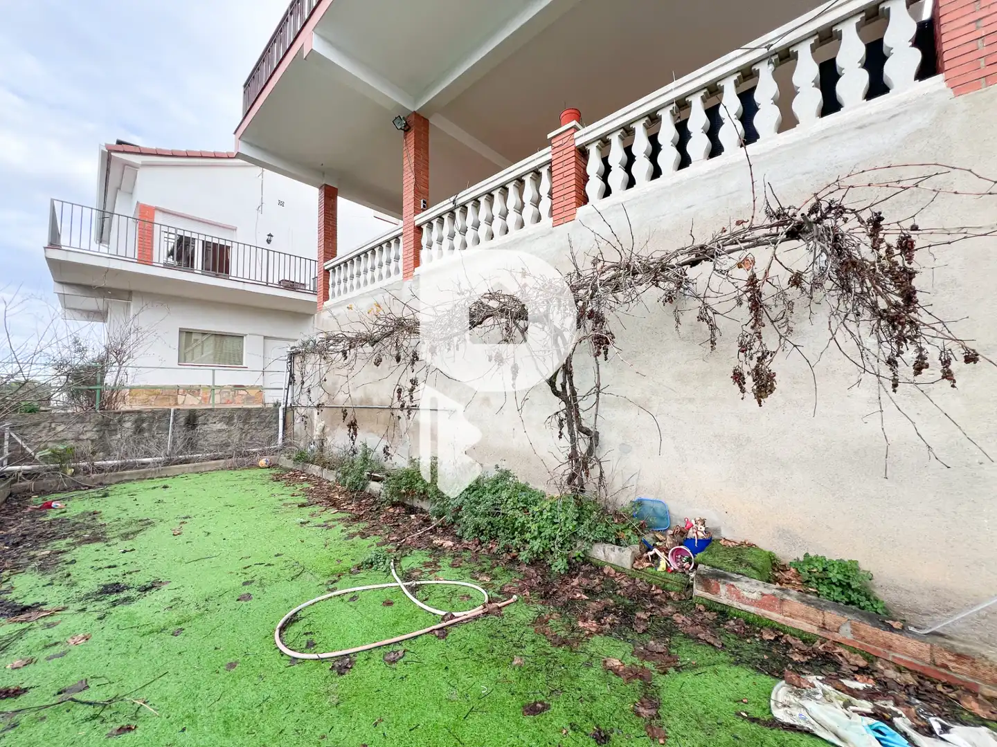 Jardí de Casa o xalet en venda en Torrelles de Llobregat amb Aire condicionat, Calefacció i Jardí privat